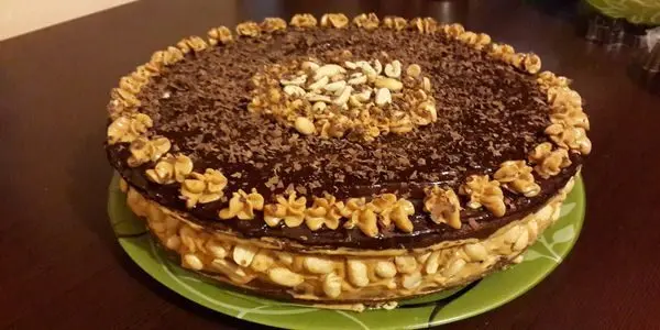 Известный торт Сникерс рецепты приготовления с фото